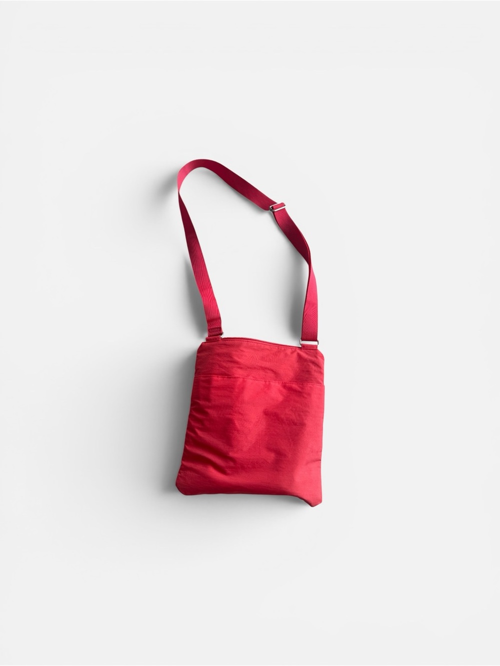 Baggallini Coral Red Multi-Pocket Crossbody - Picture 4 of 6